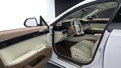 2023 Hyundai Grandeur 2,5 Gasoline 2WD, белый — фото 10