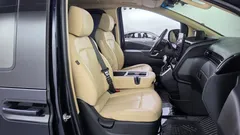 2023 Hyundai Staria 4WD Tourer 11-Seater, синий — фото 12