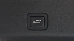 2022 Chevrolet Tahoe 6.2 Dark Knight 4WD — фото 19