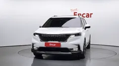 2023 Kia Carnival Gasoline 7-Seater Signature, белый — фото 3