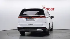 2023 Kia Carnival Gasoline 7-Seater Signature, белый — фото 4