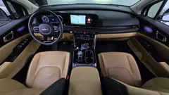 2023 Kia Carnival Gasoline 7-Seater Signature, белый — фото 7