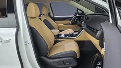 2023 Kia Carnival Gasoline 7-Seater Signature, белый — фото 11