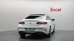2022 Mercedes-Benz E-Class E300d 4MATIC Coupe — фото 4