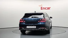 2023 Genesis G70 Gasoline 2.0T 4WD — фото 4