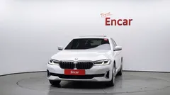 2022 BMW 5-Series 520i Luxury — фото 3