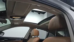 2022 BMW 5-Series 520i Luxury — фото 19