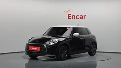 2023 Mini Cooper 5Door Classic Launch Pack — фото 1