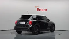 2023 Mini Cooper 5Door Classic Launch Pack — фото 2