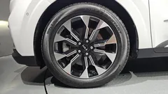 2023 Kia Carnival Gasoline 7-Seater Signature — фото 5