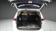 2023 Kia Carnival Gasoline 7-Seater Signature — фото 20
