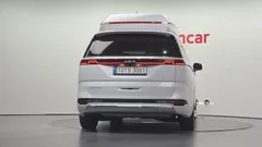 2023 Kia Carnival Diesel 9-Seater Hi-Limousine — фото 4