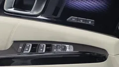 2023 Kia Carnival Diesel 9-Seater Hi-Limousine — фото 11