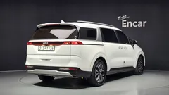 2023 Kia Carnival Gasoline 9-Seater Prestige — фото 2
