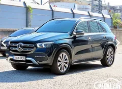 2022 Mercedes-Benz GLE-Class GLE300d 4MATIC, 담녹색 — фото 2
