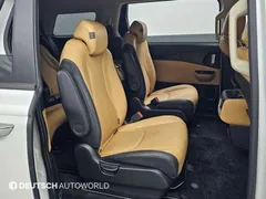 2023 Kia Carnival Diesel 9-Seater Prestige — фото 16