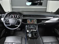 2021 Audi A8 55 TFSI Quattro LWB — фото 14