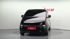 2023 Hyundai Staria Tourer 9-Seater — фото 3
