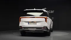 2024 Kia Carnival Gasoline 9-Seater Signature, белый — фото 4