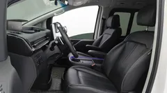 2023 Hyundai Staria Lounge 9-Seater — фото 10