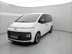 2023 Hyundai Staria Lounge 9-Seater — фото 13