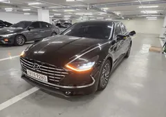2023 Hyundai Sonata Premium Plus — фото 2