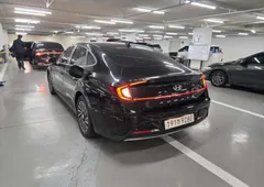 2023 Hyundai Sonata Premium Plus — фото 4