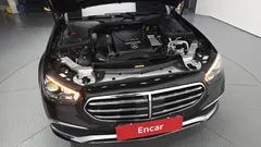 2023 Mercedes-Benz E-Class E300e 4MATIC Exclusive — фото 6