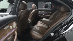 2023 Mercedes-Benz E-Class E300e 4MATIC Exclusive — фото 11