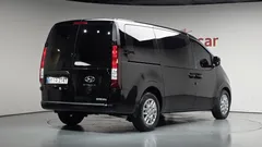2022 Hyundai Staria Cargo 3-Seater — фото 2