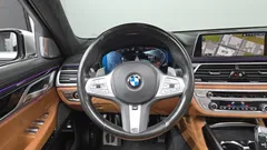 2022 BMW 7-Series 740Li xDrive M Sport Package — фото 13