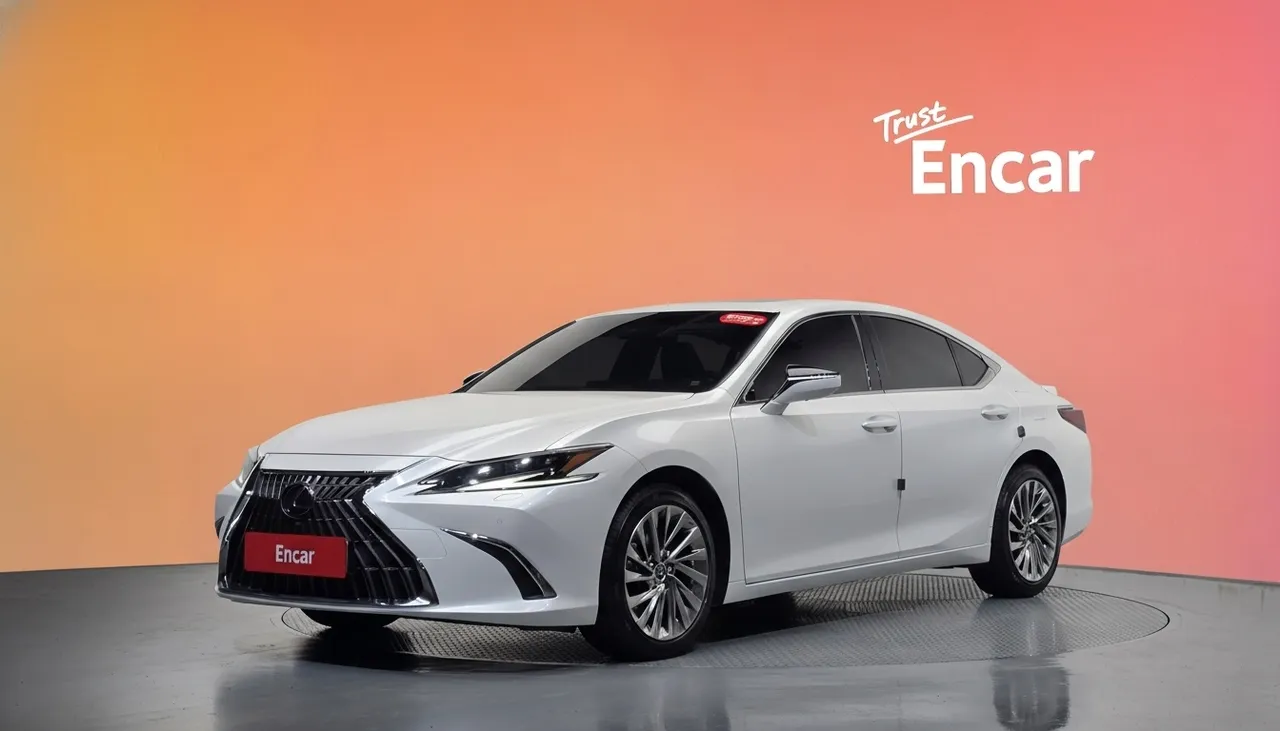 2024 Lexus ES Executive