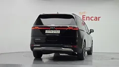 2023 Kia Carnival Diesel 9-Seater Noblesse — фото 4