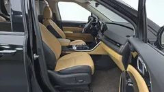 2023 Kia Carnival Diesel 9-Seater Noblesse — фото 11