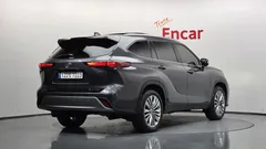 2025 Toyota Highlander 2.5 4WD Platimum — фото 2