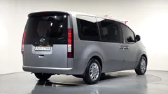 2023 Hyundai Staria Tourer 9-Seater — фото 2