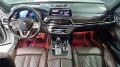 2022 BMW 7-Series 740Li xDrive Design Pure Excellence — фото 18