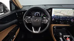2022 Lexus NX Premium — фото 16