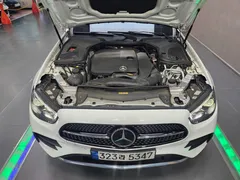 2022 Mercedes-Benz E-Class E350 4MATIC AMG Line — фото 6