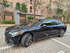 2023 Lexus LS 3.5 Platinum AWD — фото 13