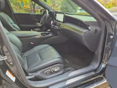2023 Lexus LS 3.5 Platinum AWD — фото 19