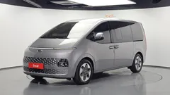 2024 Hyundai Staria Tourer 9-Seater, серо-серебристый — фото 1