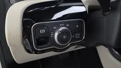 2022 Mercedes-Benz A-Class A220 Hatchback — фото 19