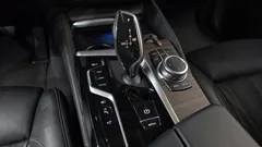 2022 BMW 5-Series 530e Luxury — фото 9