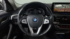 2022 BMW 5-Series 530e Luxury — фото 16