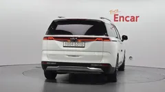 2023 Kia Carnival Diesel 9-Seater Signature, белый — фото 4