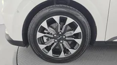 2023 Kia Carnival Diesel 9-Seater Signature, белый — фото 5