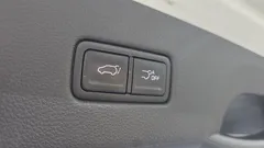 2023 Kia Carnival Diesel 9-Seater Signature, белый — фото 14