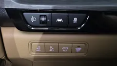 2023 Kia Carnival Diesel 9-Seater Signature, белый — фото 20