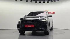 2023 Audi Q8 55 TFSI Quattro Premium — фото 3